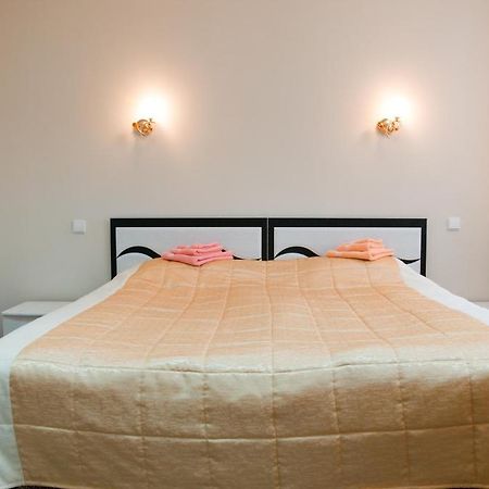 Avenue Hotel Zaslawye Oda fotoğraf