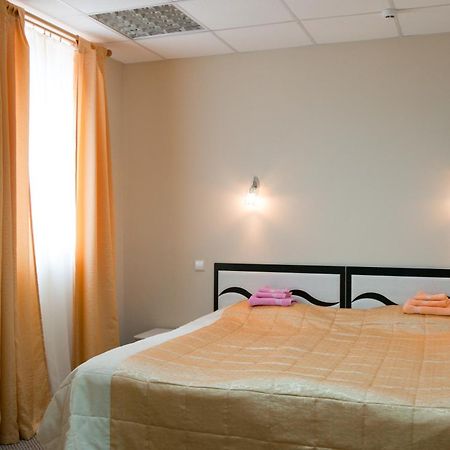 Avenue Hotel Zaslawye Dış mekan fotoğraf