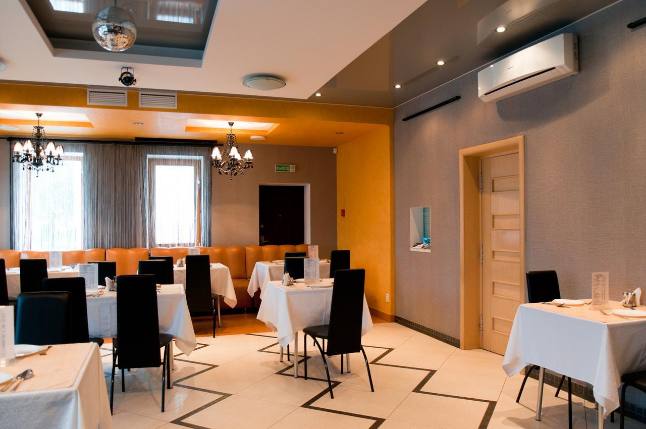 Avenue Hotel Zaslawye Dış mekan fotoğraf