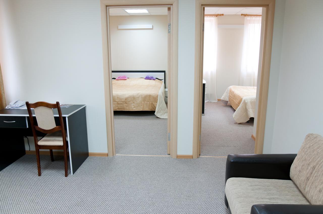 Avenue Hotel Zaslawye Dış mekan fotoğraf