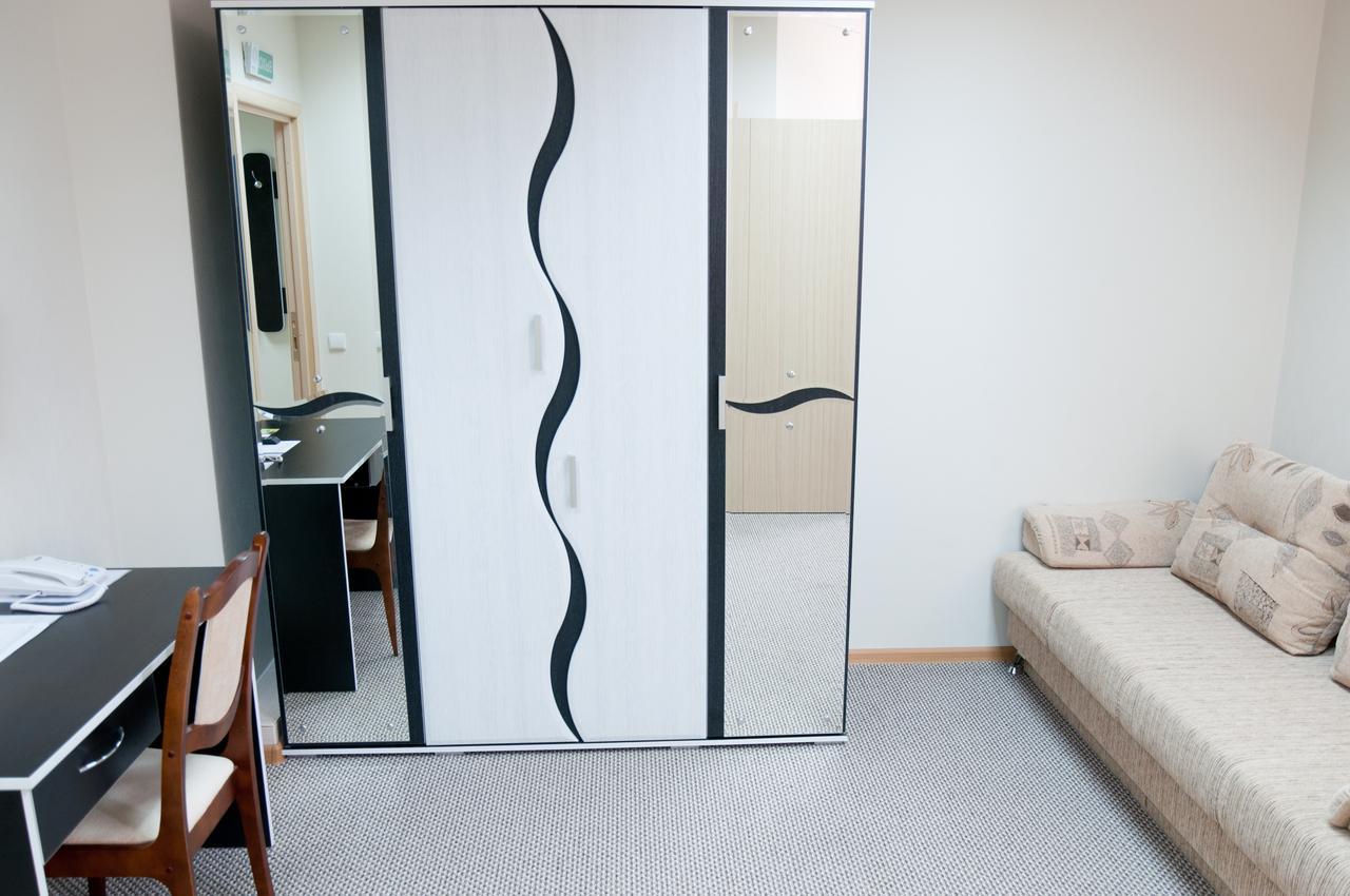 Avenue Hotel Zaslawye Oda fotoğraf